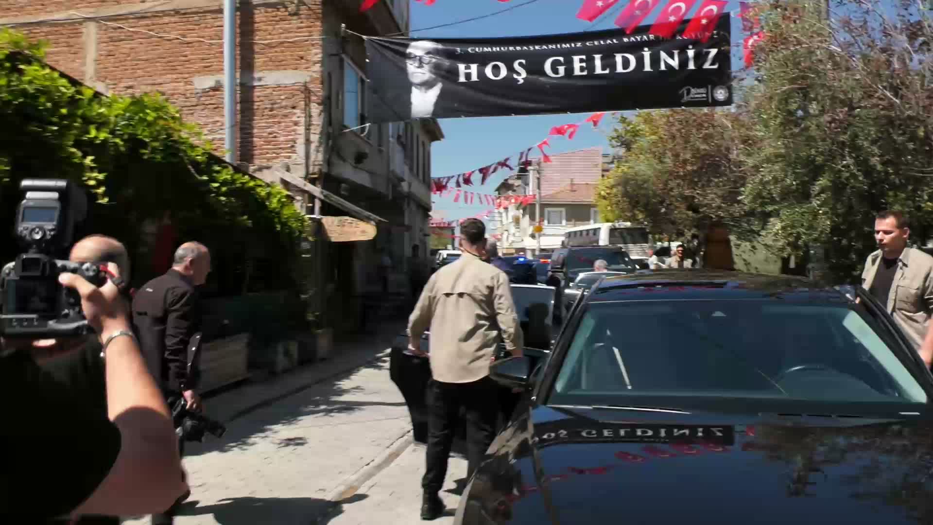 Celal Bayar anıt mezarı